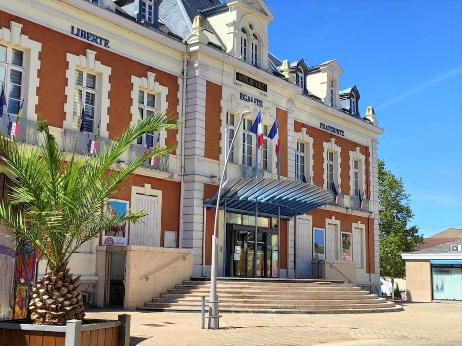 Le T3 Confort - Au Coeur De Montceau Buitenkant foto